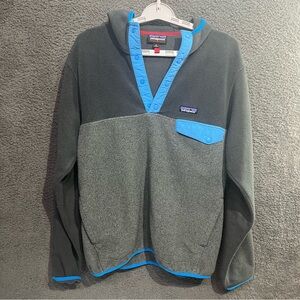 Patagonia Synchilla Men’s Gray and Blue Button Up Fleece Jacket Hood Size M